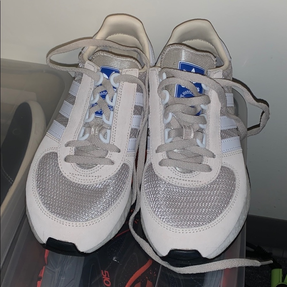 Women Adidas Sneakers